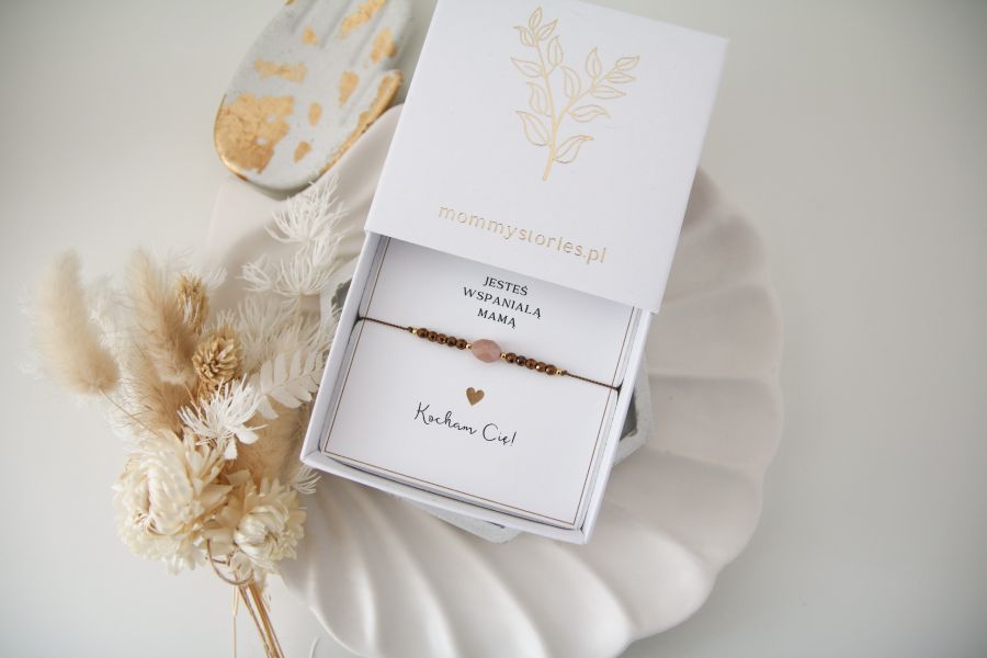 Bransoletka dla mamy – prezent pełen emocji